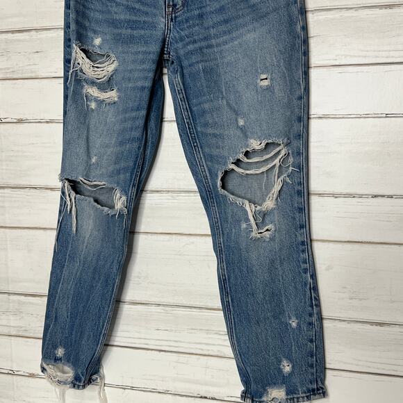 Abercrombie & Fitch Mom Jean Distressed Denim Size 28 - Picture 8 of 10